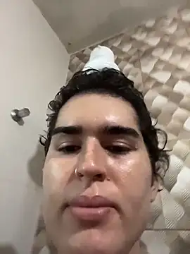 Snapshot of corvin-noir chatting on November 2025 06:34:02 PM corvin-noir online show from November 2025 06:34:02 PM