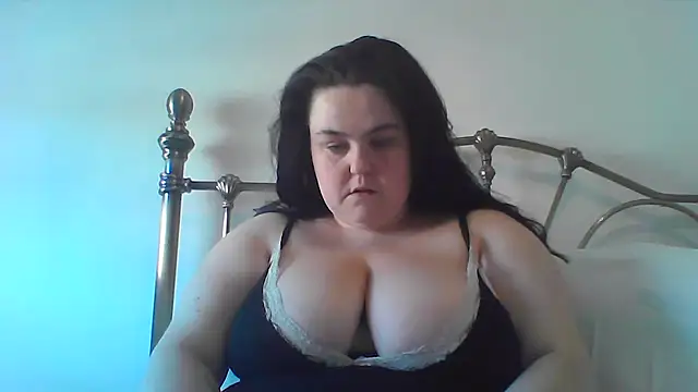 Snapshot of Maya_29x chatting on July 2026 12:15:01 PM Maya 29x online show from July 2026 12:15:01 PM