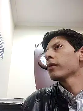 Carriata larry online show from October 2025 03:27:01 AM