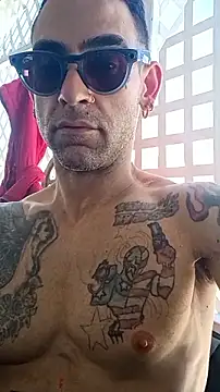 alphacloudGod online show from April 2026 10:46:02 PM