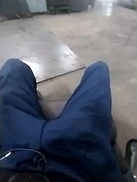 loVbRo1 online show from November 2025 12:33:01 AM