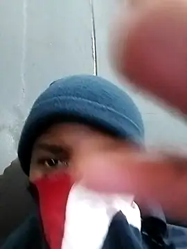 loVbRo1 online show from October 2025 09:37:02 PM