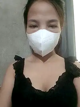 Snapshot of Lylylove68 chatting on October 2025 05:53:02 AM Lylylove68 online show from October 2025 05:53:02 AM