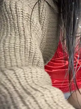 Snapshot of Winny-sexy chatting on November 2025 03:17:02 PM Winny-sexy online show from November 2025 03:17:02 PM