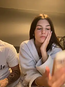 Brunnettebabe007 online show from November 2025 03:32:02 AM