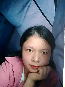 Snapshot of lisa-bae00 chatting on October 2025 10:03:01 AM lisa-bae00 online show from October 2025 10:03:01 AM