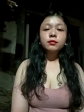 lisa-bae00 online show from April 2026 12:28:01 PM