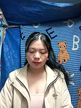 Snapshot of lisa-bae00 chatting on November 2025 10:32:01 PM lisa-bae00 online show from November 2025 10:32:01 PM