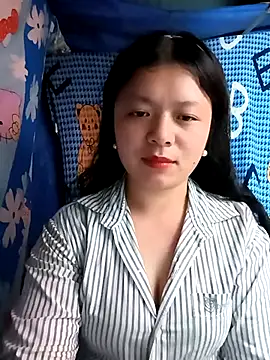 lisa-bae00 online show from February 2026 03:02:02 PM