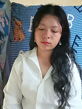 Snapshot of lisa-bae00 chatting on June 2026 12:42:02 AM lisa-bae00 online show from June 2026 12:42:02 AM