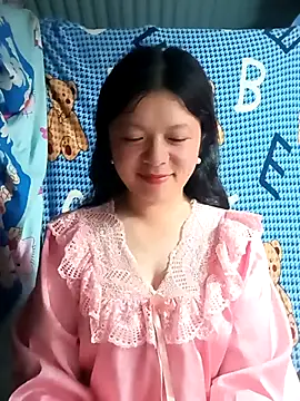 Snapshot of lisa-bae00 chatting on June 2026 01:12:01 PM lisa-bae00 online show from June 2026 01:12:01 PM