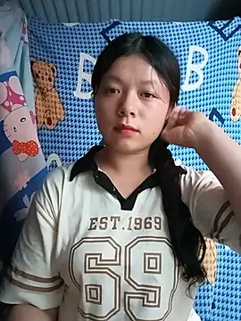 Snapshot of lisa-bae00 chatting on July 2026 02:07:02 PM lisa-bae00 online show from July 2026 02:07:02 PM