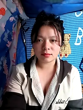 lisa-bae00 online show from March 2026 12:33:02 PM