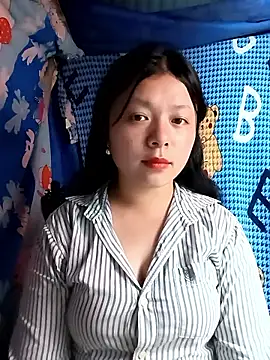 lisa-bae00 online show from March 2026 12:29:01 PM