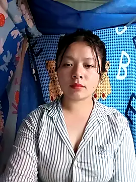 lisa-bae00 online show from March 2026 10:45:01 AM