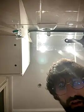 Snapshot of Paapii1098 chatting on November 2025 02:21:02 AM Paapii1098 online show from November 2025 02:21:02 AM