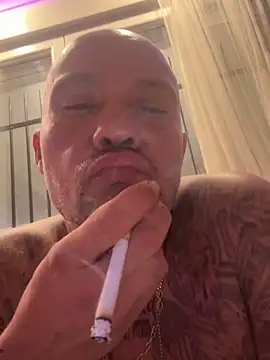 gitanoMad online show from November 2025 02:38:02 AM