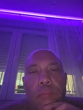 gitanoMad online show from November 2025 12:53:02 AM