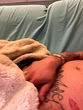 gitanoMad online show from October 2025 01:17:01 AM