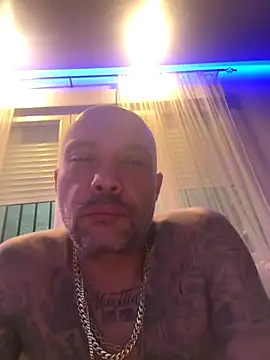 gitanoMad online show from November 2025 04:57:02 AM