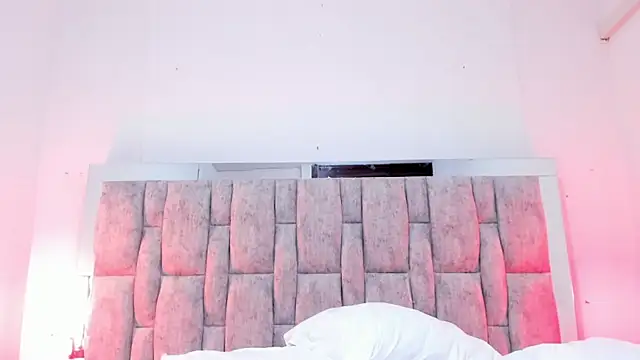 Crystal Stones online show from November 2025 06:46:02 AM