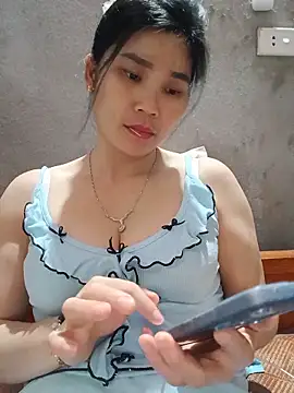 Snapshot of Bear_bear0 chatting on May 2026 12:09:01 AM Bear bear0 online show from May 2026 12:09:01 AM