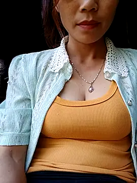 Snapshot of Bear_bear0 chatting on October 2025 01:48:01 AM Bear bear0 online show from October 2025 01:48:01 AM