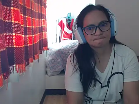 Kinkybela2025 online show from May 2026 12:41:02 AM