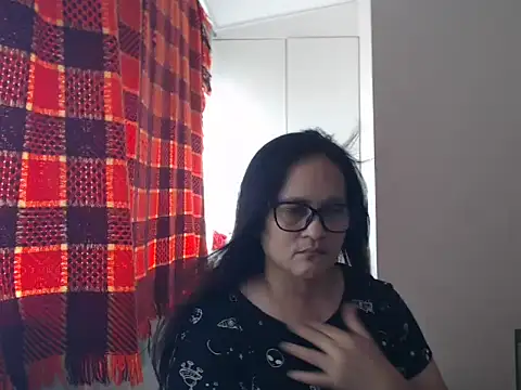 Kinkybela2025 online show from April 2026 01:19:01 AM