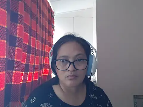 Kinkybela2025 online show from May 2026 01:00:02 AM
