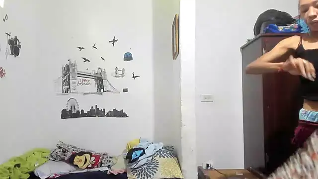 YAILIN 04 online show from December 2025 05:06:02 PM