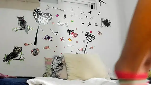 YAILIN 04 online show from November 2025 03:18:02 AM