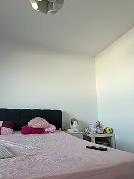 EllaSpark online show from March 2026 06:40:01 AM