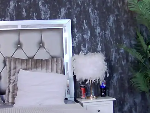 KendraNoir online show from November 2025 05:55:03 AM