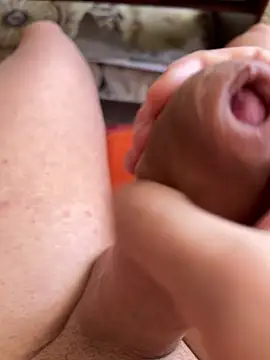 iCum uCum online show from April 2026 11:17:01 AM