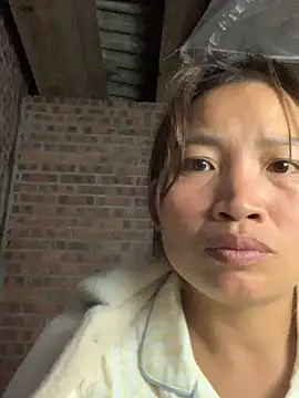 Snapshot of sowbibi chatting on November 2025 01:38:01 PM sowbibi online show from November 2025 01:38:01 PM