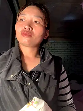 Snapshot of sowbibi chatting on October 2025 12:33:02 AM sowbibi online show from October 2025 12:33:02 AM