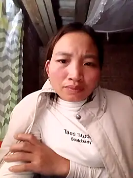 Snapshot of sowbibi chatting on November 2025 02:01:01 PM sowbibi online show from November 2025 02:01:01 PM