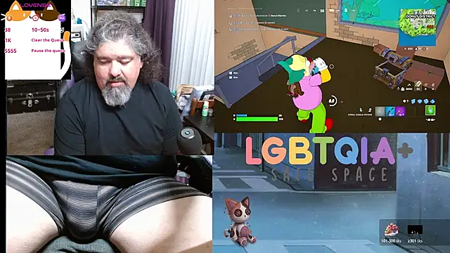 Snapshot of geekycastillo chatting on November 2025 03:54:01 AM geekycastillo online show from November 2025 03:54:01 AM