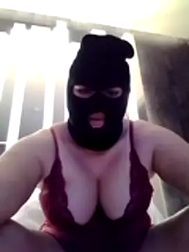 portuguesacasada online show from November 2025 06:34:01 PM