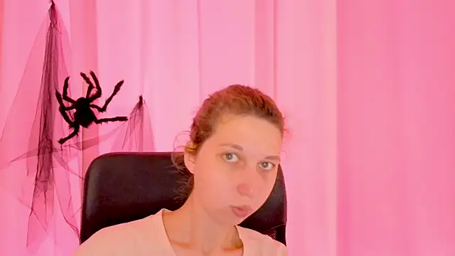 Snapshot of CuteEllii chatting on November 2025 11:03:02 AM CuteEllii online show from November 2025 11:03:02 AM