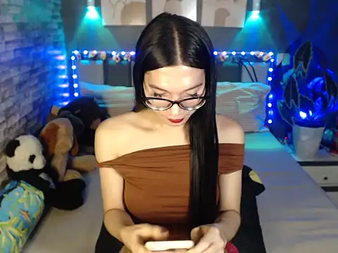 HotNathalie6900 online show from April 2026 12:01:01 PM