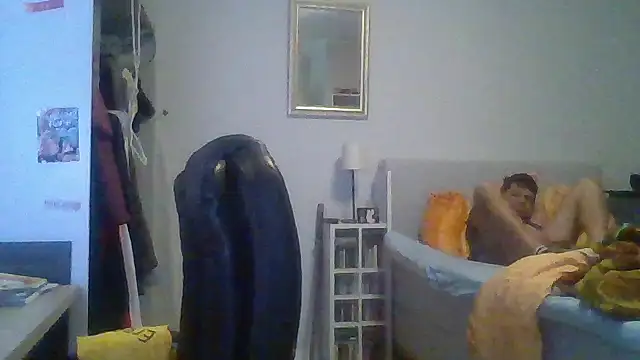 Snapshot of aufstieg95 chatting on November 2025 03:07:01 AM aufstieg95 online show from November 2025 03:07:01 AM