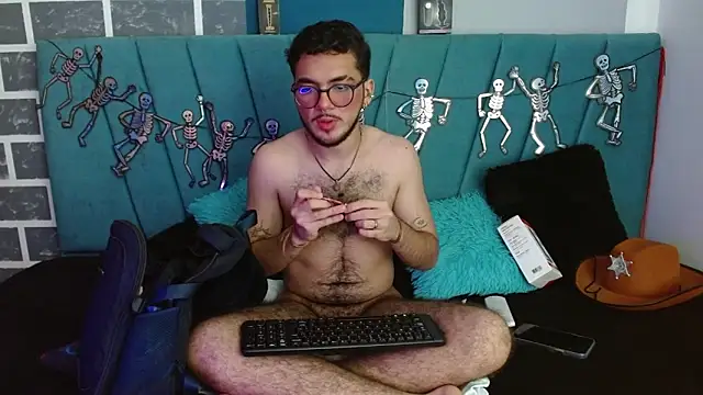 Zac Golden online show from October 2025 03:14:01 AM