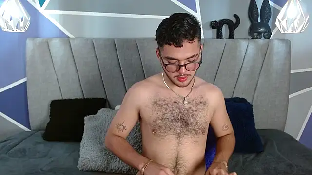 Zac Golden online show from November 2025 05:35:01 PM