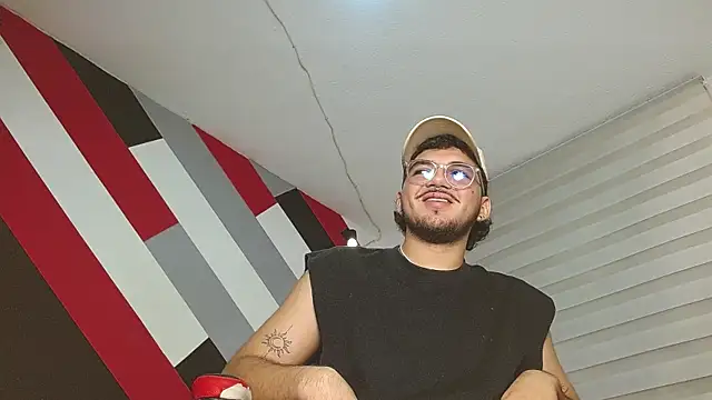 Zac Golden online show from July 2026 06:45:02 PM