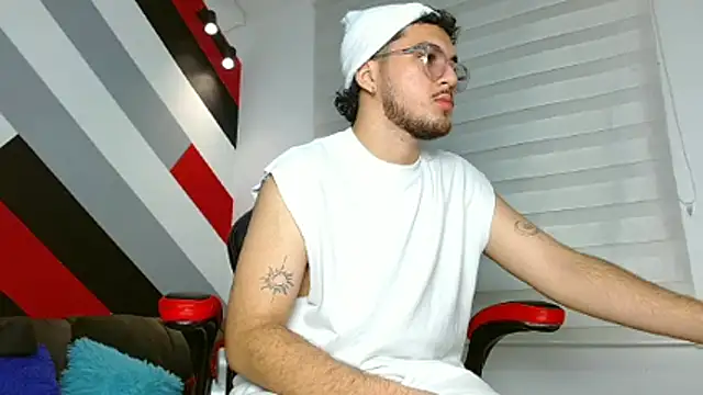 Zac Golden online show from March 2026 01:46:01 PM