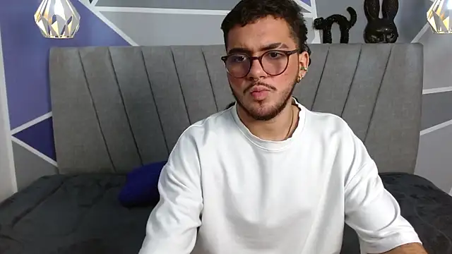 Zac Golden online show from December 2025 09:50:02 PM