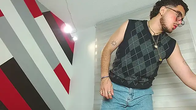 Zac Golden online show from February 2026 01:41:02 PM