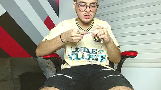 Zac Golden online show from January 2026 11:41:02 PM